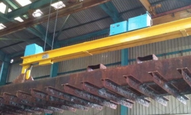 new motorised crane hook catch system