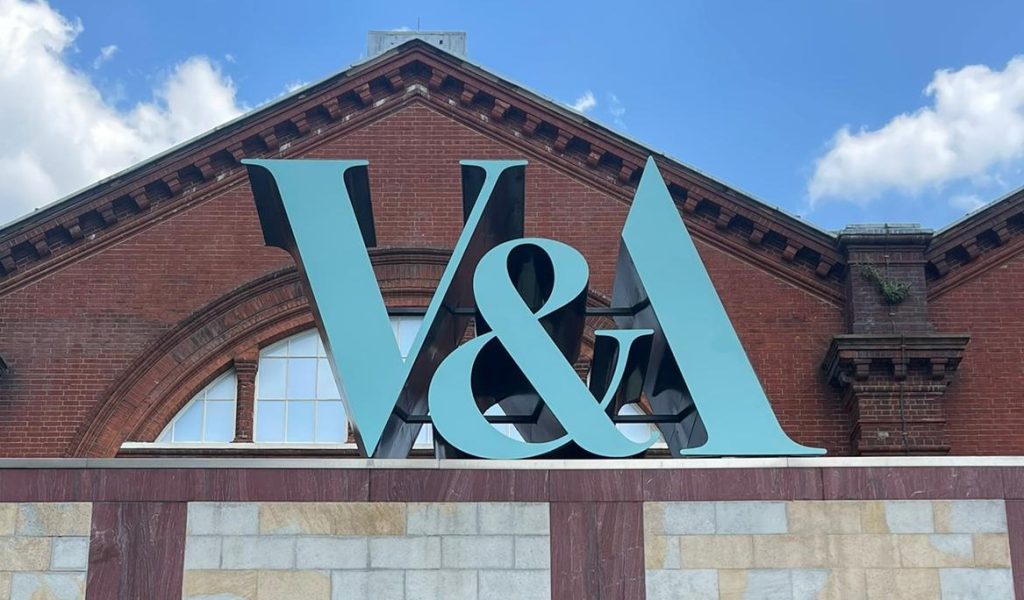 Young V&A logo sculpture